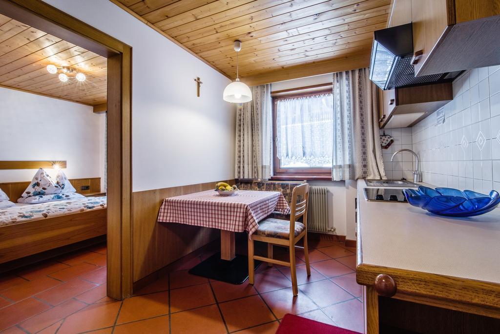 Residence A Val San Cassiano  Δωμάτιο φωτογραφία